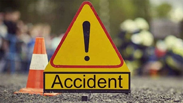 Two killed as truck plunges into ditch in Ashulia